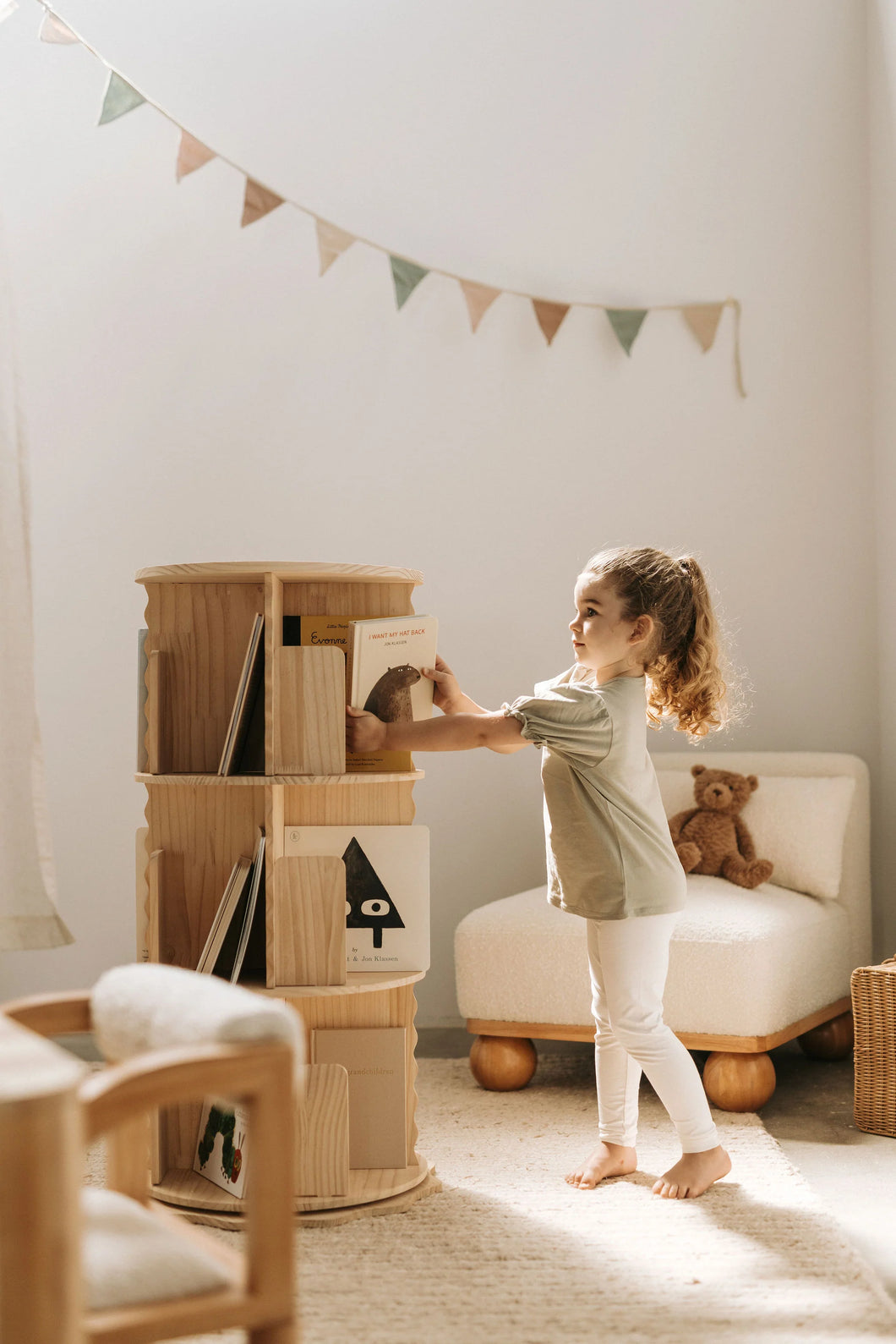 Malo Rotating Bookshelf