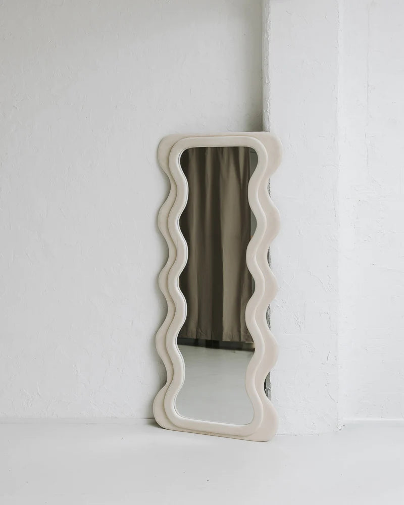 Raya Wavy Mirror